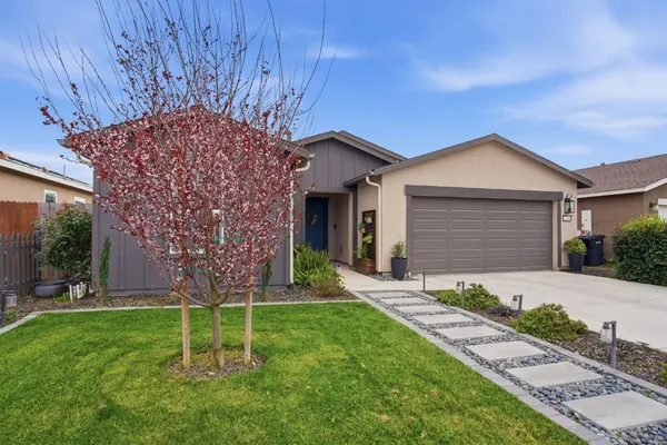 $499,900 | 12088 Kadota Avenue, Waterford, CA 95386