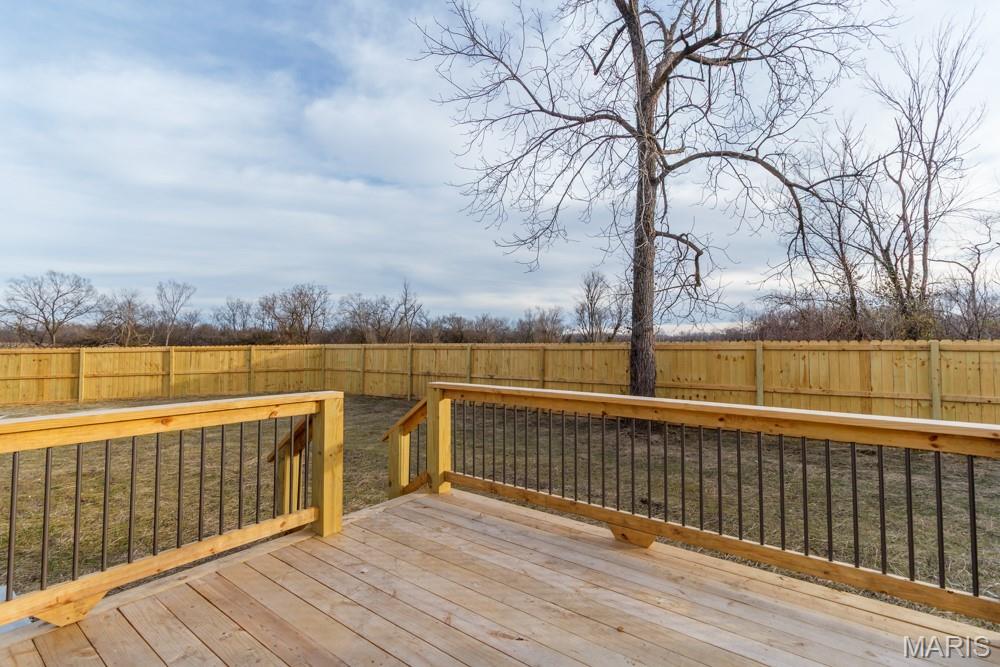 880 East Street Lebanon, MO 65536 - Photo 23 of 32