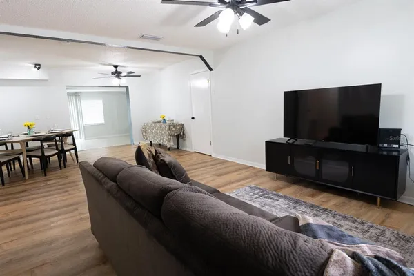 $415,000 | 207 Mandarin Lane, Fruitland Park, FL 34731