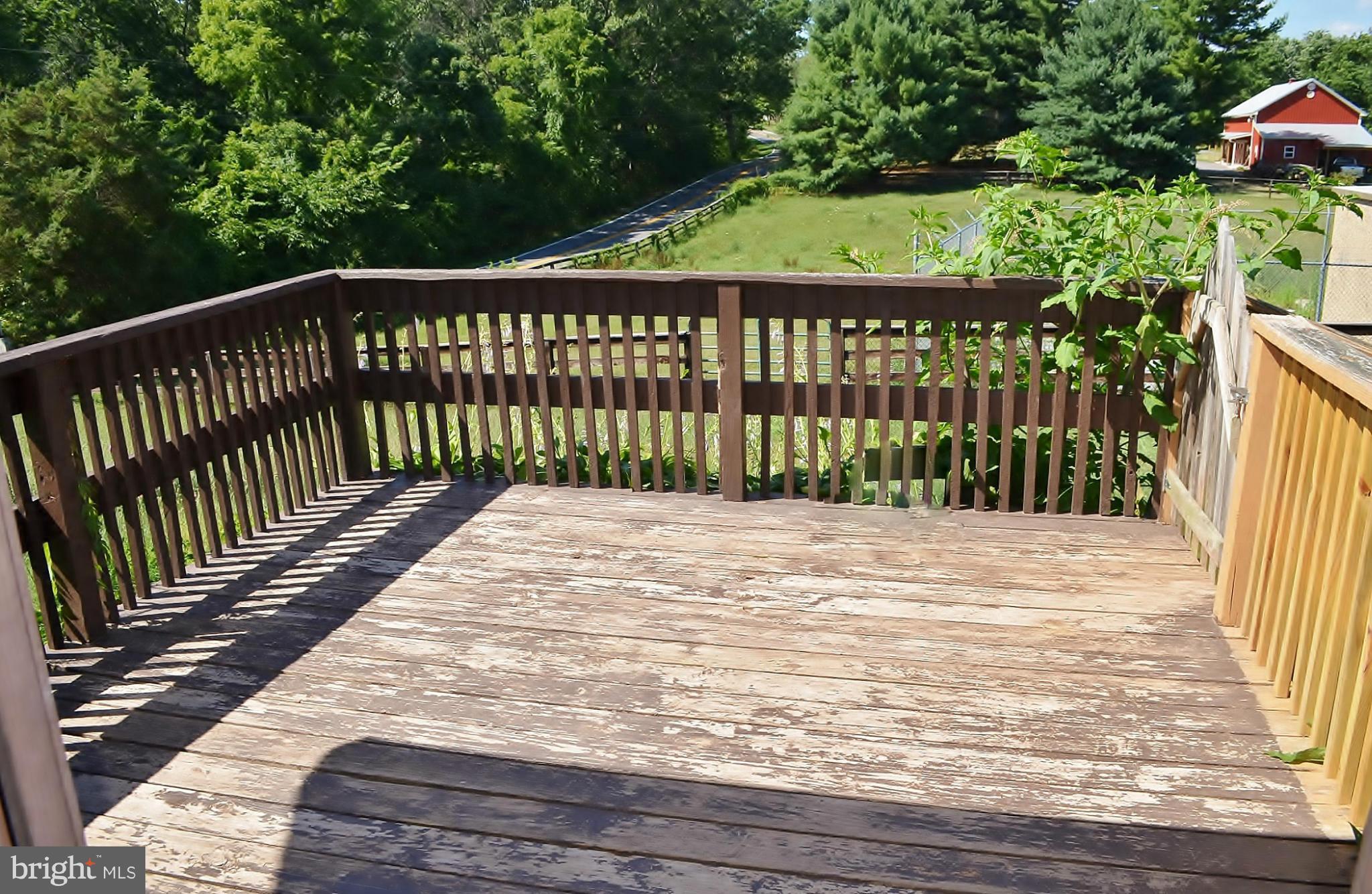 14365 Tollgate Ridge Road Hancock, MD 21750 - Photo 20 of 30 Deck