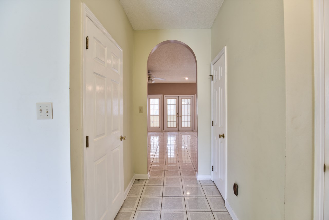 7840 MacLean Road Tallahassee, FL 32312 - Photo 4 of 25 Gallery Image 4
