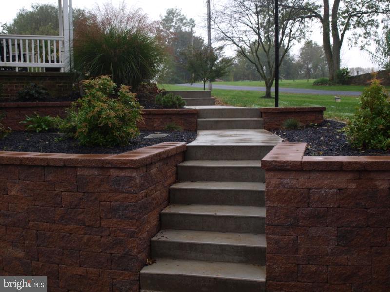 260 West Girl Scout Road Stevens, PA 17578 - Photo 3 of 22 Gallery Image 3