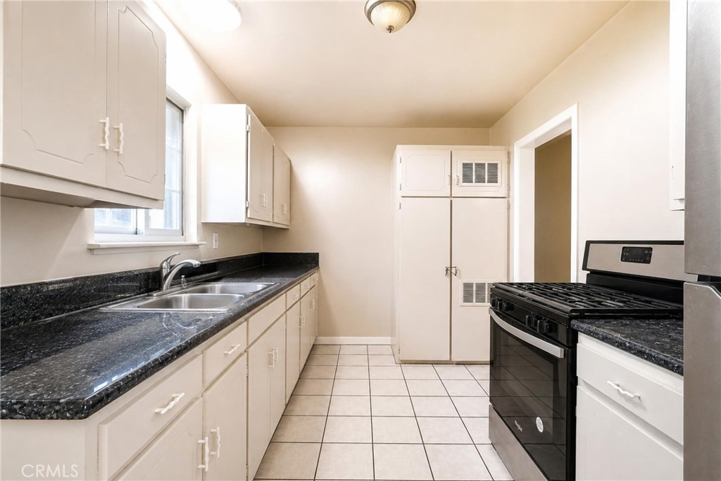 6057 Florence Street Riverside, CA 92504 - Photo 4 of 14 Virtual Staging