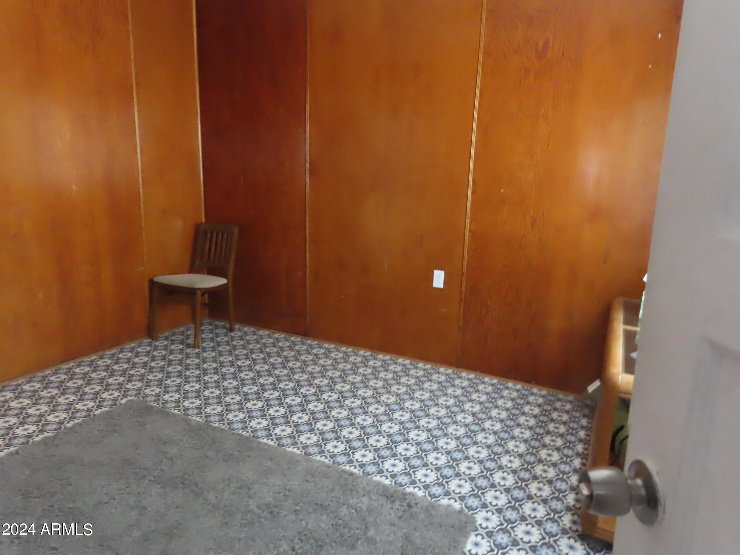 56120 East Riverside Road Kearny, AZ 85137 - Photo 11 of 28 a bathroom with a sink
