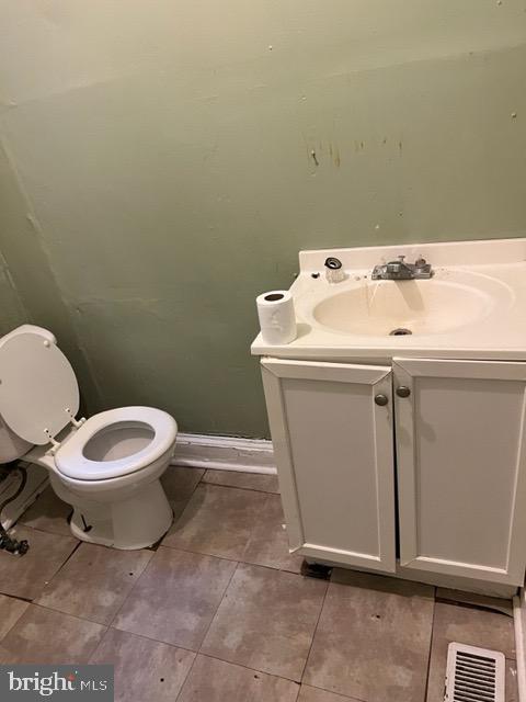 1705 Appleton Street Baltimore, MD 21217 - Photo 4 of 8 Gallery Image 4