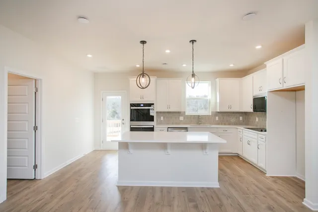 $589,990 | 3263 Kemp Drive, Hermitage, TN 37076