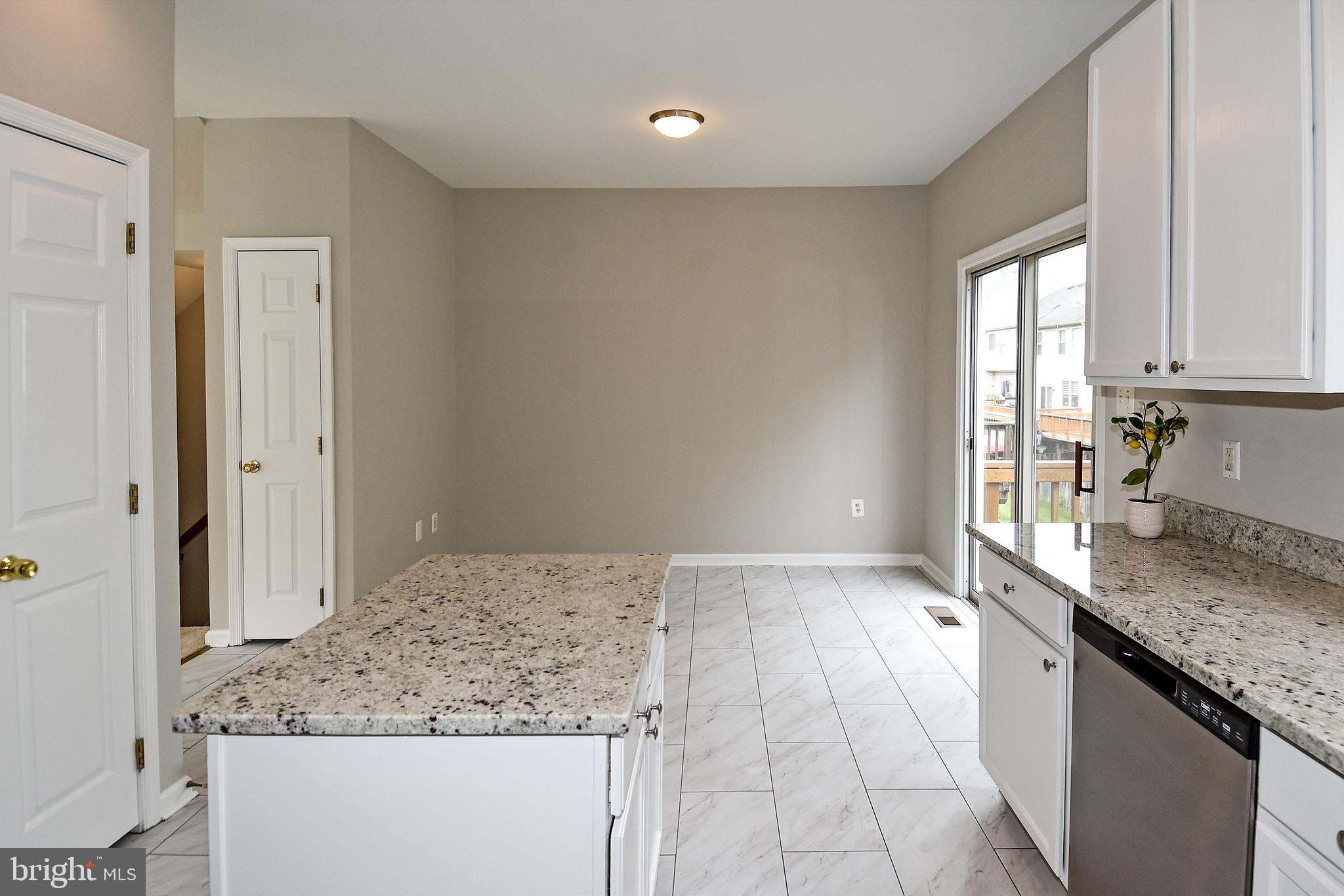 6433 McCoy Road Centreville, VA 20121 - Photo 7 of 37 Gallery Image 7