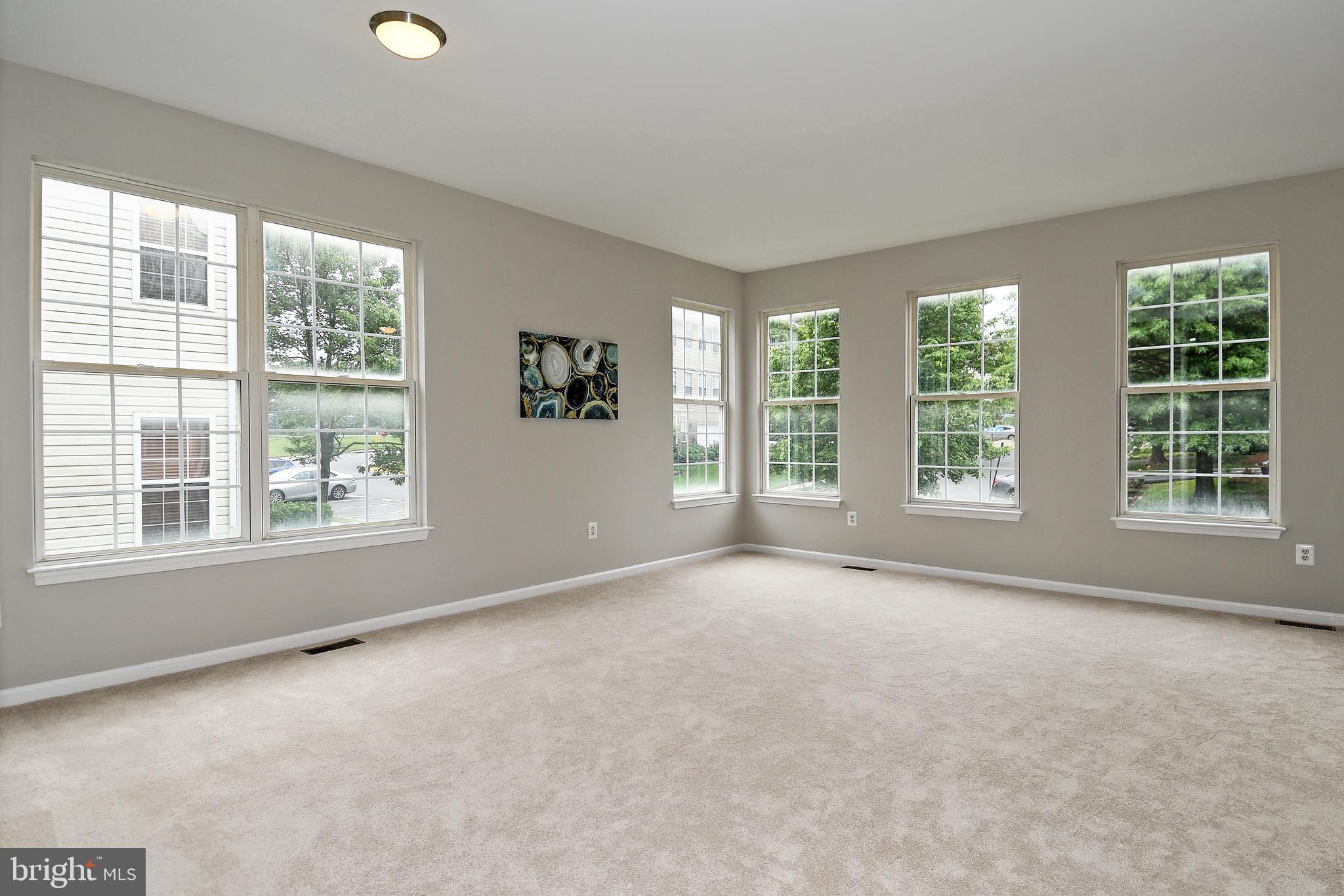 6433 McCoy Road Centreville, VA 20121 - Photo 9 of 37 Gallery Image 9