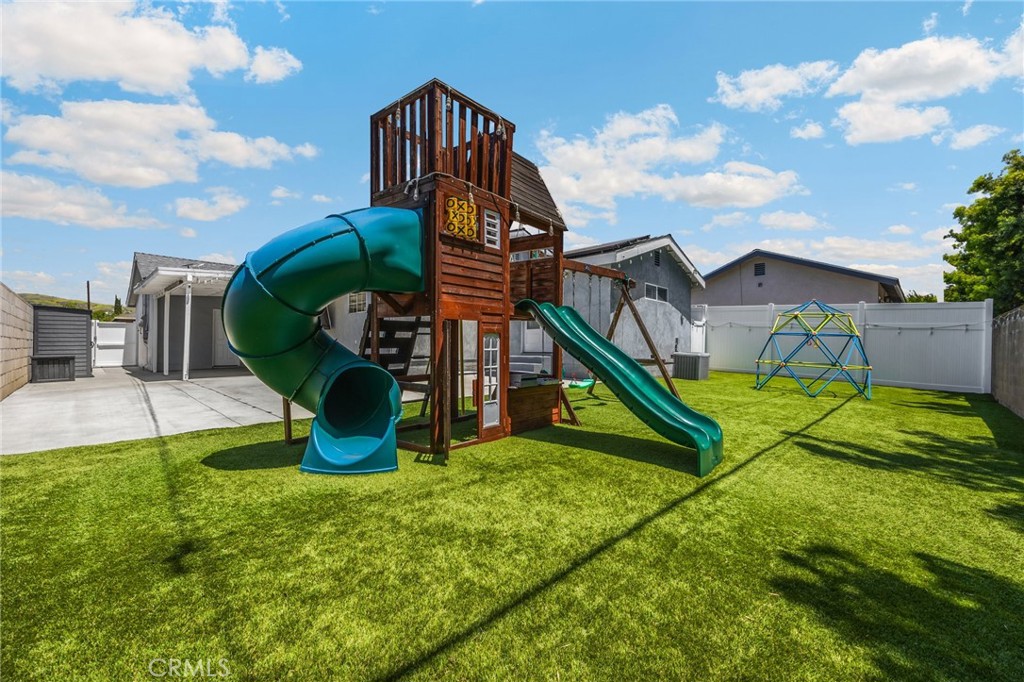 836 Willow Drive Brea, CA 92821 - Photo 34 of 35 a view of a house with a park