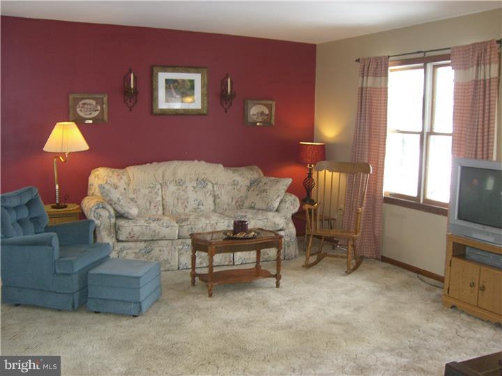 551 Barren Road Oxford, PA 19363 - Photo 3 of 16 Gallery Image 3