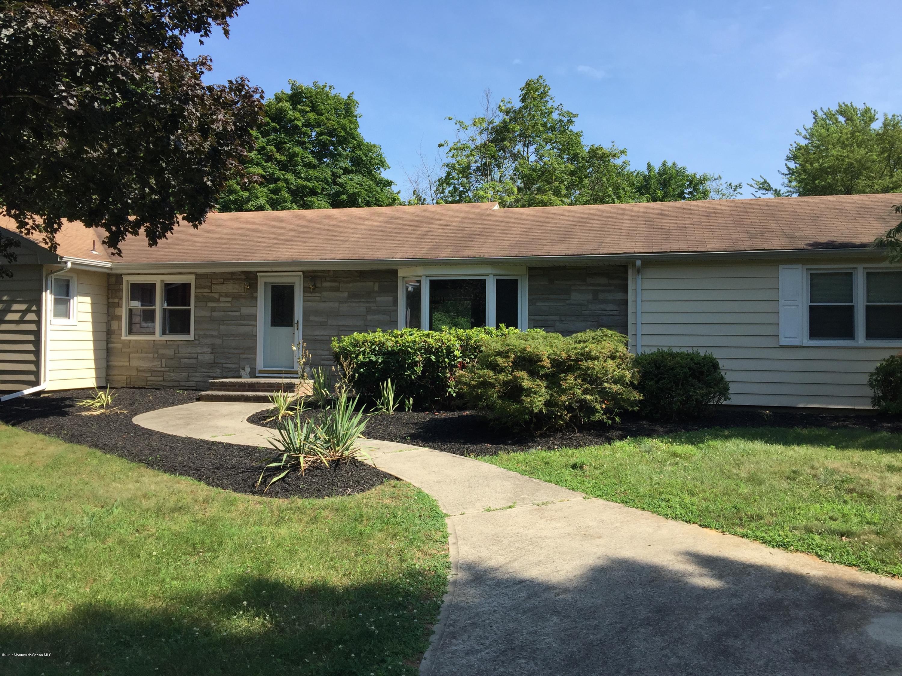29 Bittner Road Perrineville, NJ 08535 - Photo 2 of 40 Front Walkway