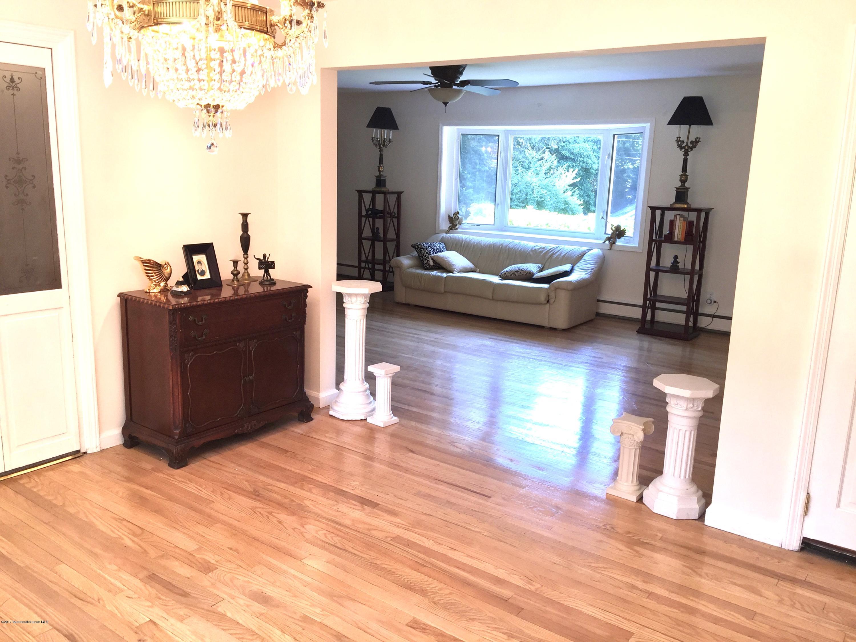 29 Bittner Road Perrineville, NJ 08535 - Photo 11 of 40 View from D/R to L/R