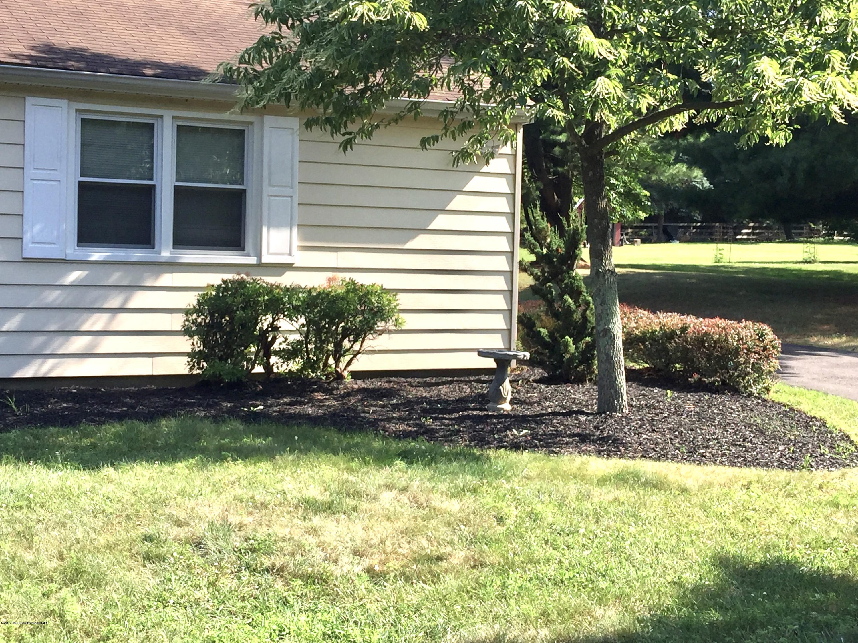 29 Bittner Road Perrineville, NJ 08535 - Photo 40 of 40 Side View