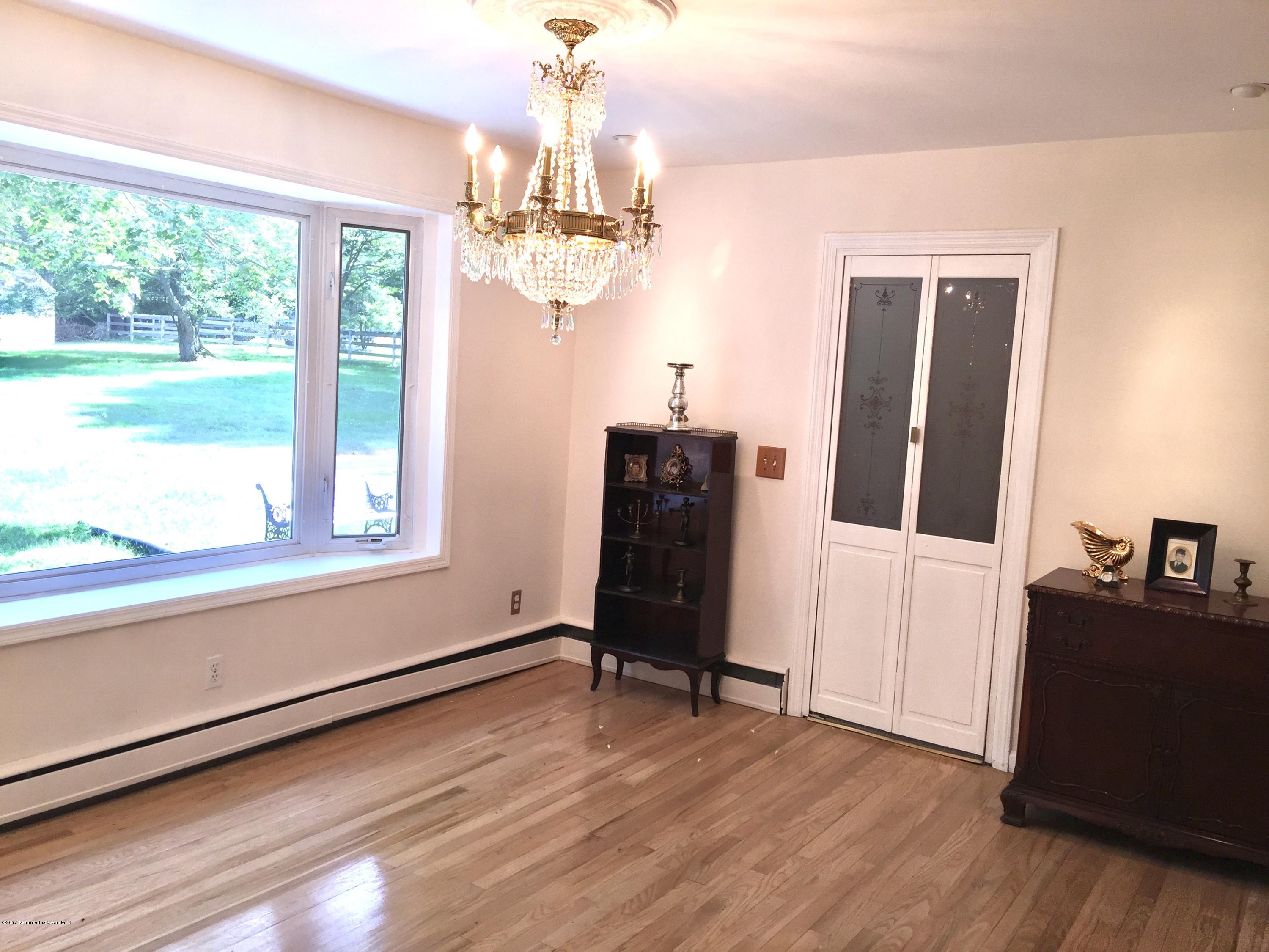 29 Bittner Road Perrineville, NJ 08535 - Photo 7 of 40 Dining Room
