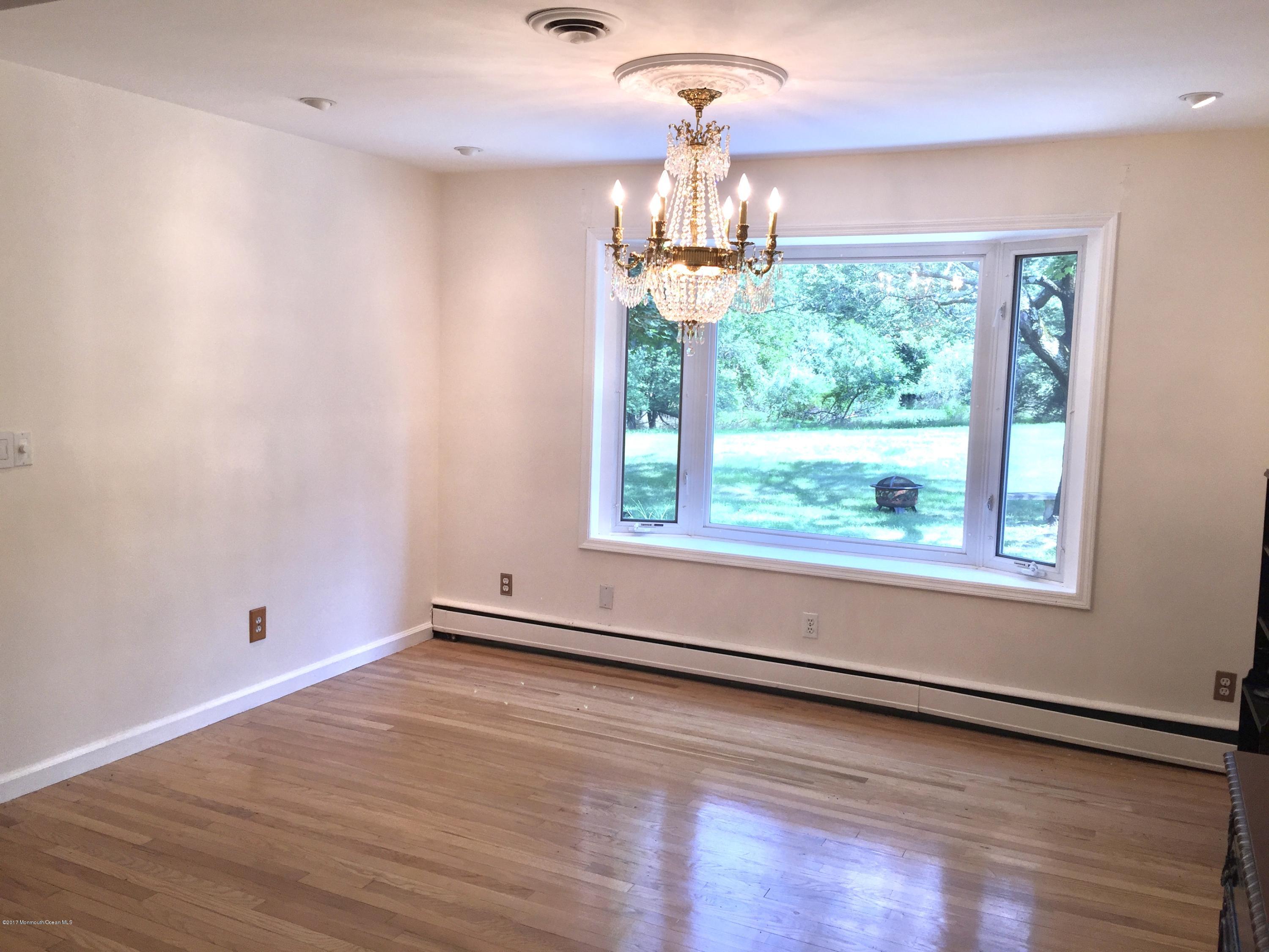 29 Bittner Road Perrineville, NJ 08535 - Photo 8 of 40 Dining Room