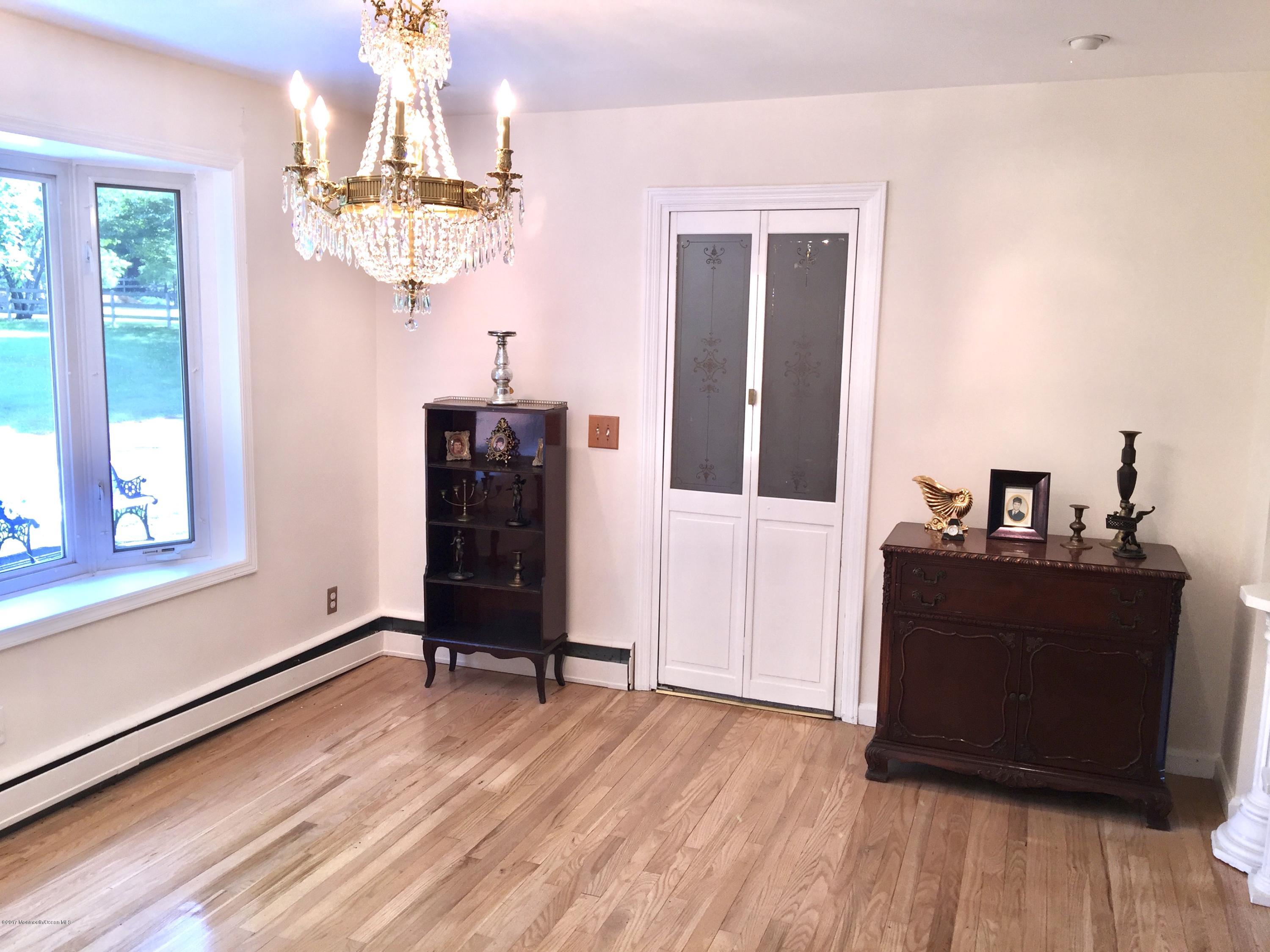 29 Bittner Road Perrineville, NJ 08535 - Photo 10 of 40 Dining Room