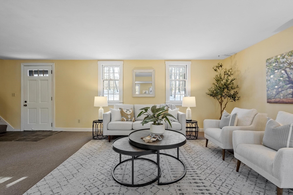 8 Woodchuck Hill Road Harvard, MA 01451 - Photo 6 of 36