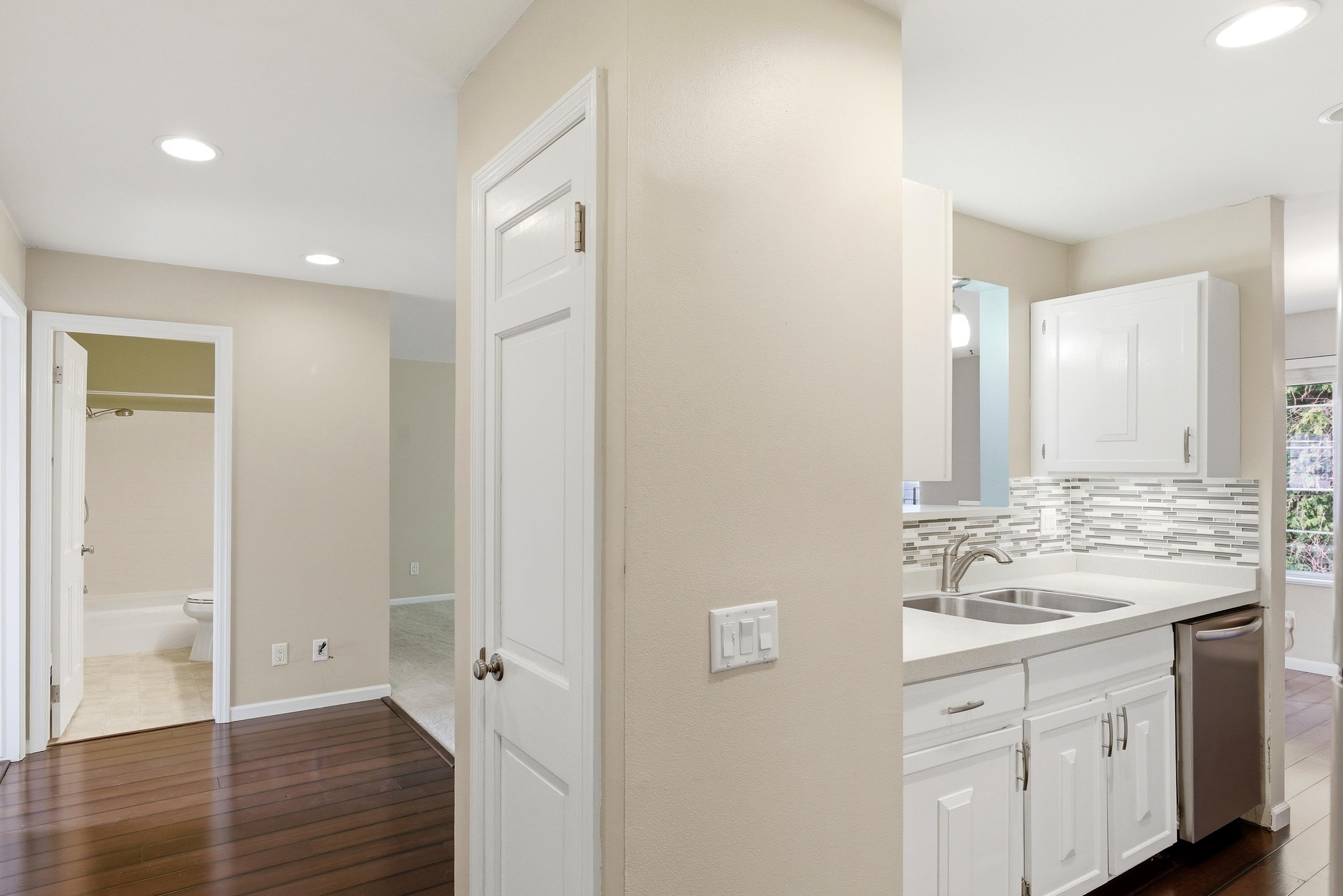 2140 Allen Boulevard, Unit 3 Middleton, WI 53562 - Photo 3 of 28