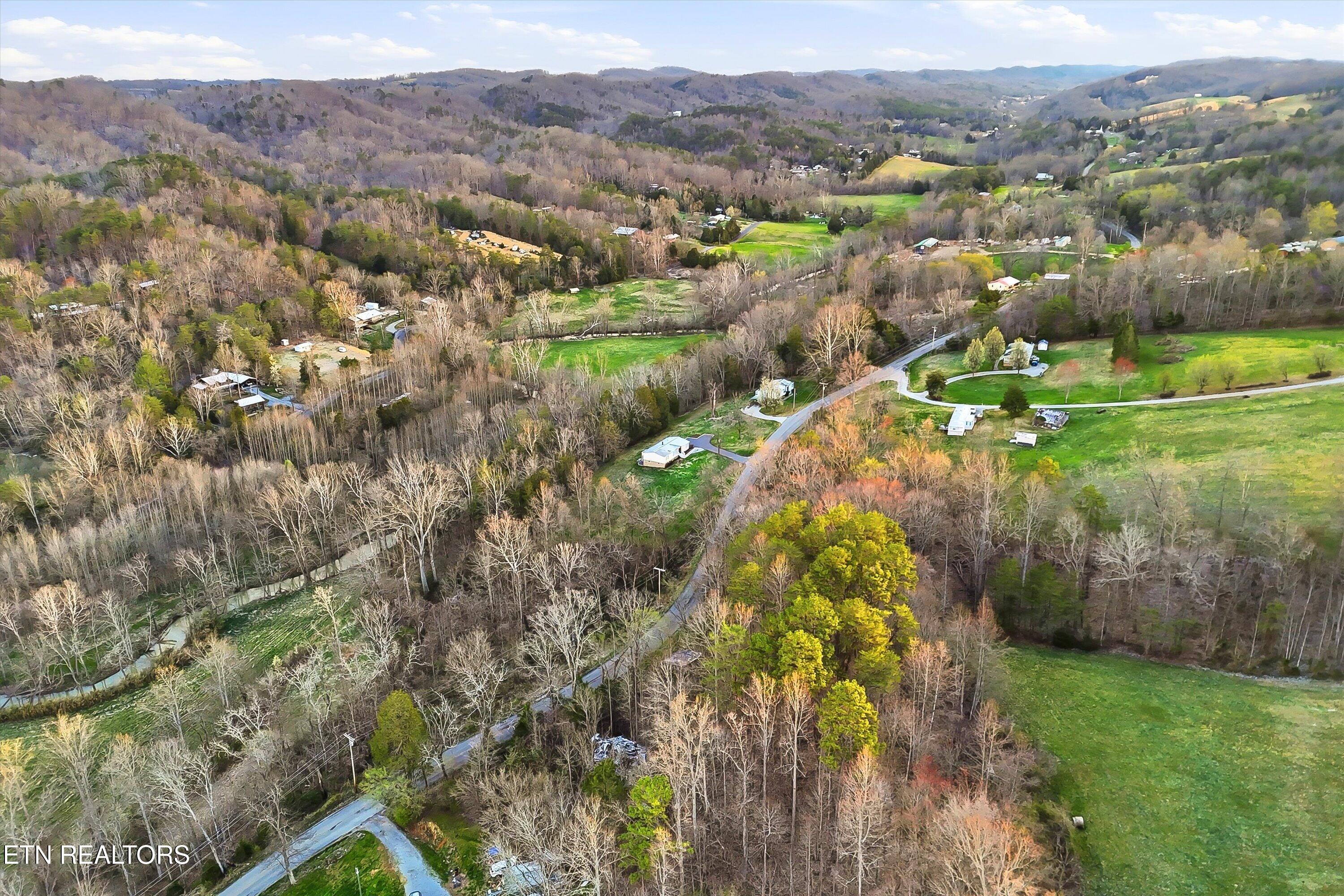 2214 Hinds Creek Road Heiskell, TN 37754 - Photo 34 of 41 Arial View