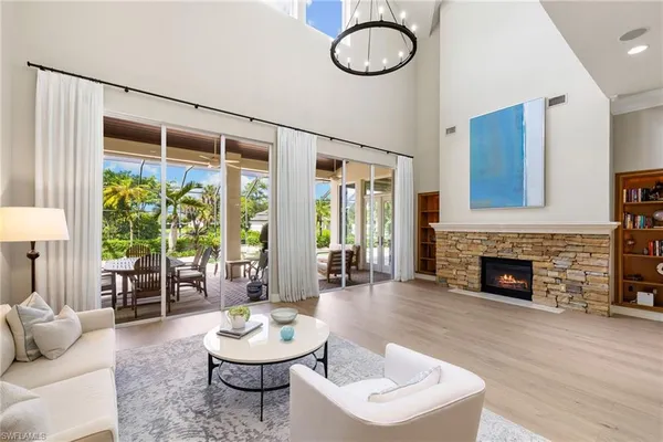 $5,495,000 | 707 Hickory Road, Naples, FL 34108