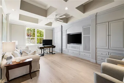 $6,495,000 | 707 Hickory Road, Naples, FL 34108