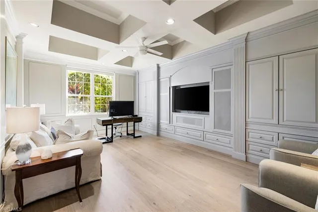 $6,495,000 | 707 Hickory Road, Naples, FL 34108