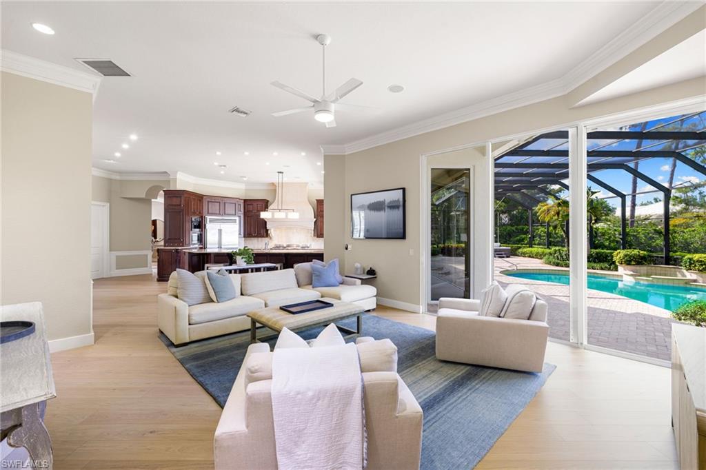 707 Hickory Road Naples, FL 34108 - Photo 3 of 38