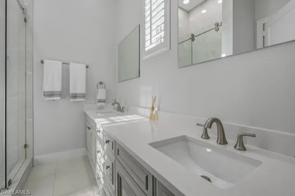 $5,495,000 | 707 Hickory Road, Naples, FL 34108