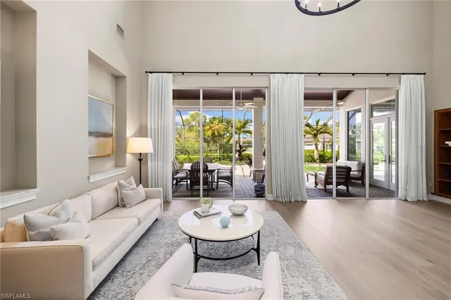 $6,495,000 | 707 Hickory Road, Naples, FL 34108