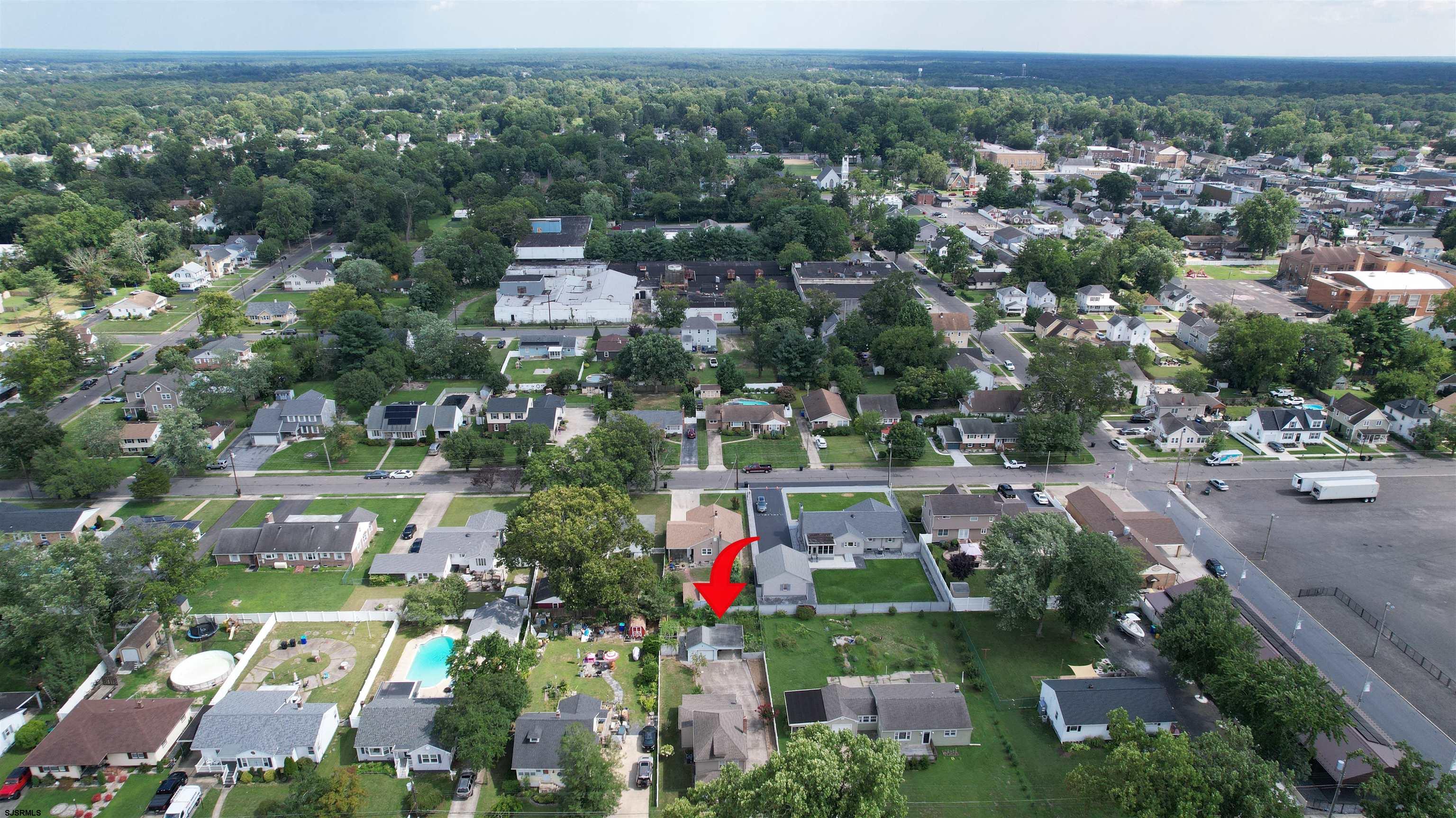 424 Pratt Street Hammonton, NJ 08037 - Photo 8 of 41 an aerial view of residential houses with outdoor space and trees
