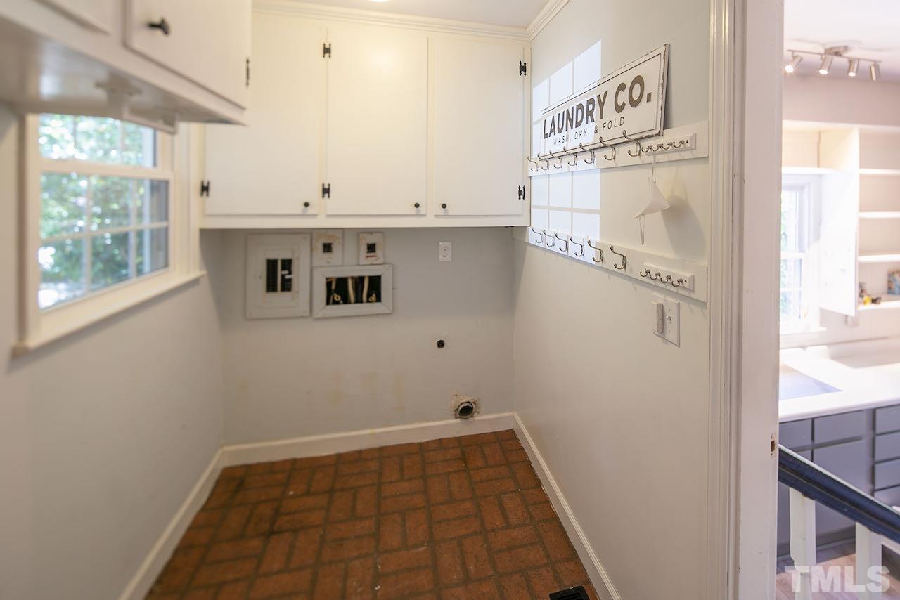 6420 Brandywine Road Raleigh, NC 27607 - Photo 21 of 28 a view of a kitchen with window