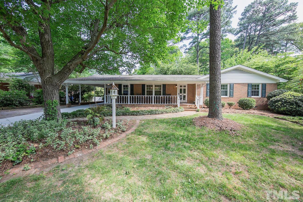 6420 Brandywine Road Raleigh, NC 27607 - Photo 28 of 28 front view of a house with a yard