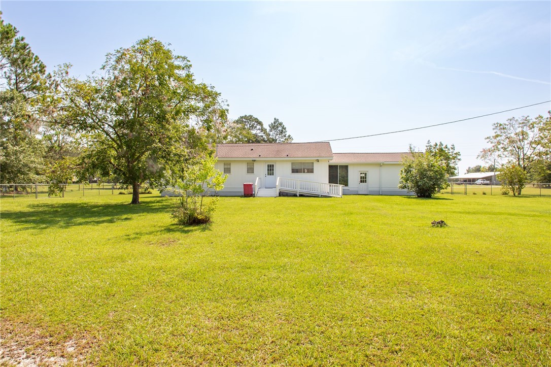 6499 Bailey Road Blackshear, GA 31516 - Photo 8 of 42
