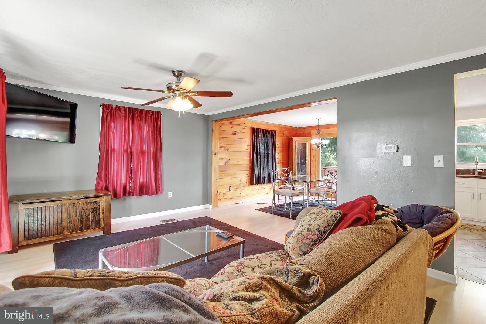 20 Highland Road Spring Grove, PA 17362 - Photo 2 of 26