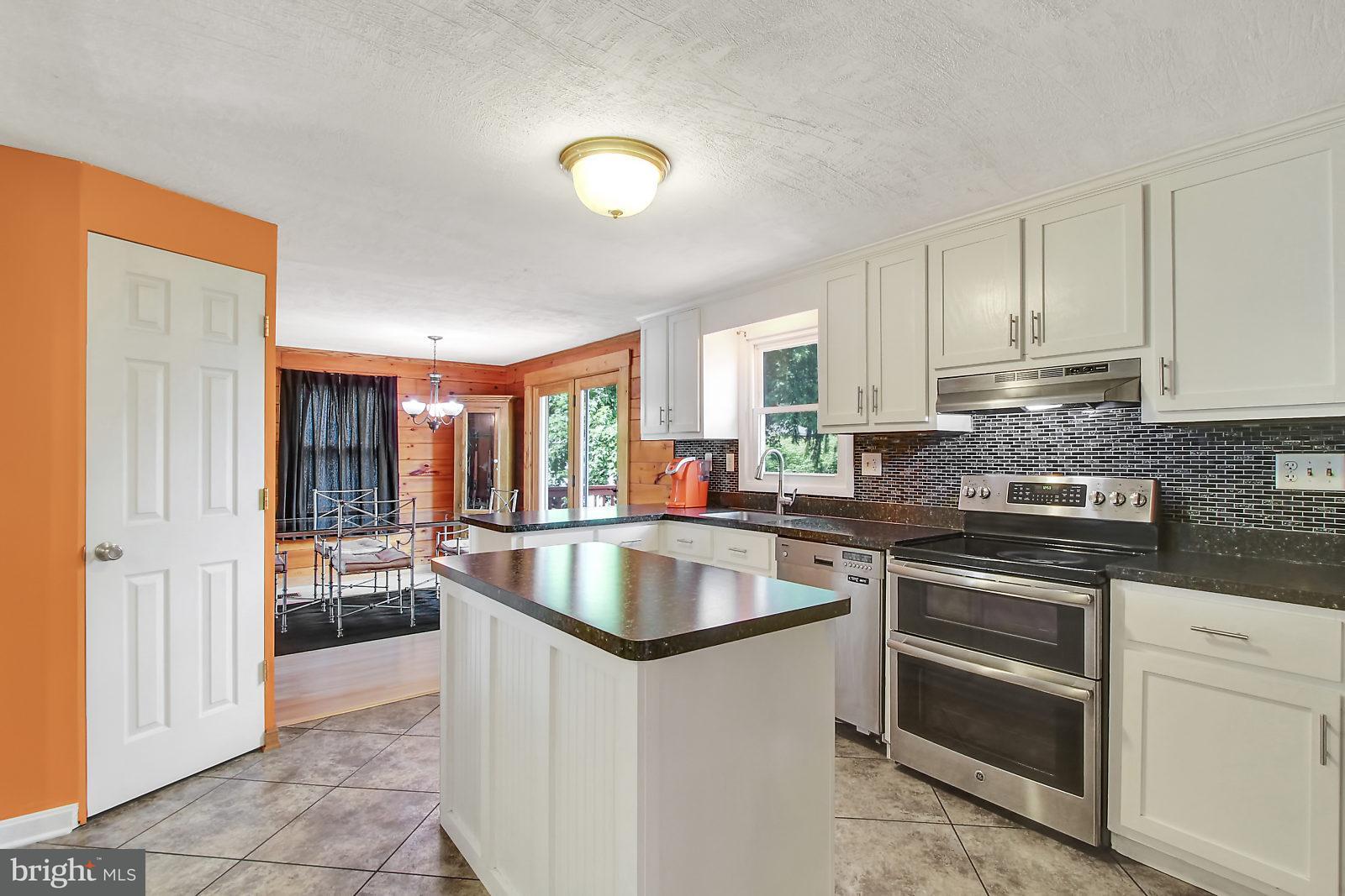 20 Highland Road Spring Grove, PA 17362 - Photo 8 of 26