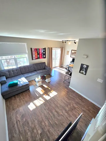 $324,930 | 273 West 20th Street, Lombard, IL 60148