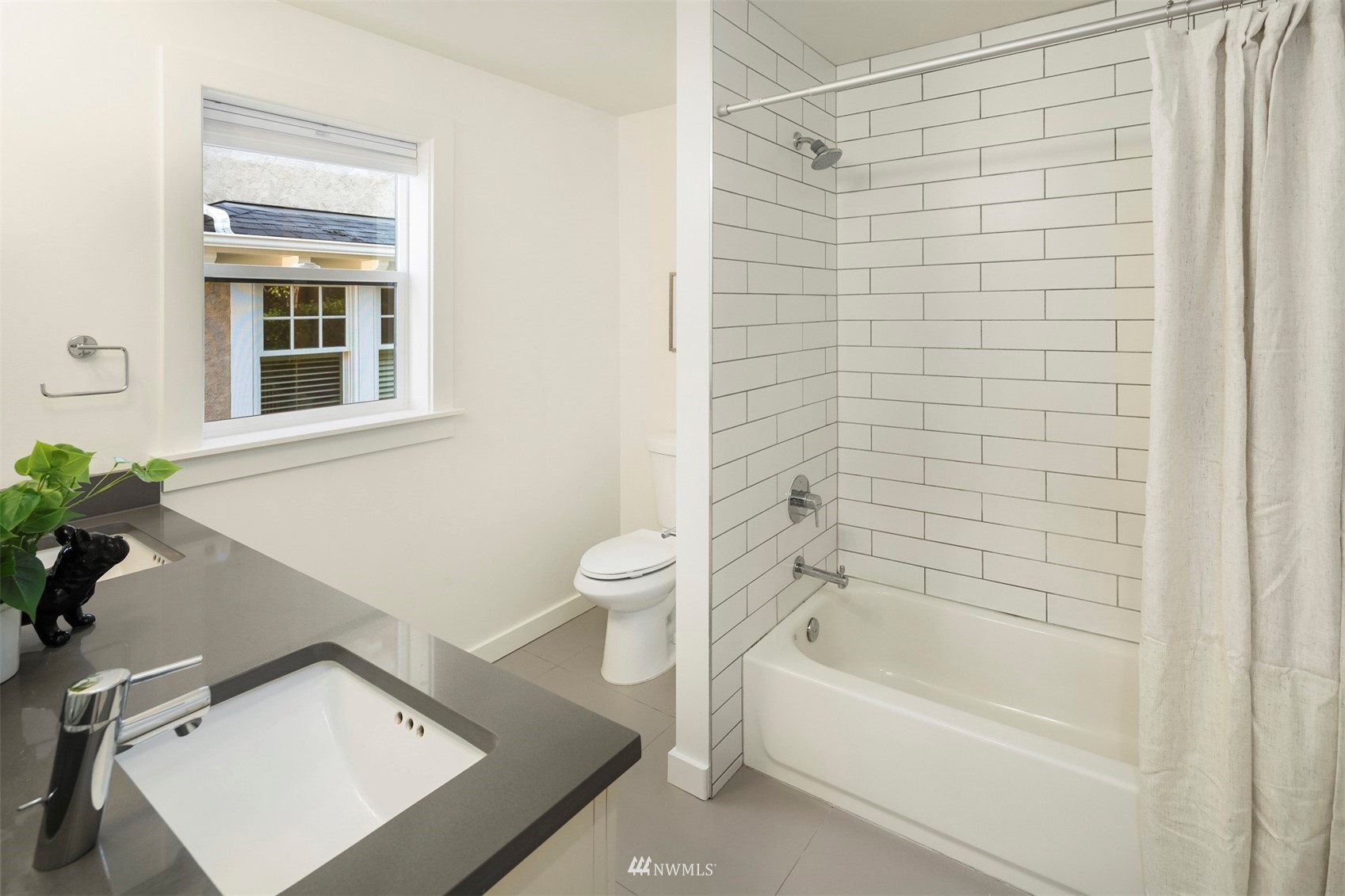 803 32nd Avenue South Seattle, WA 98144 - Photo 31 of 40