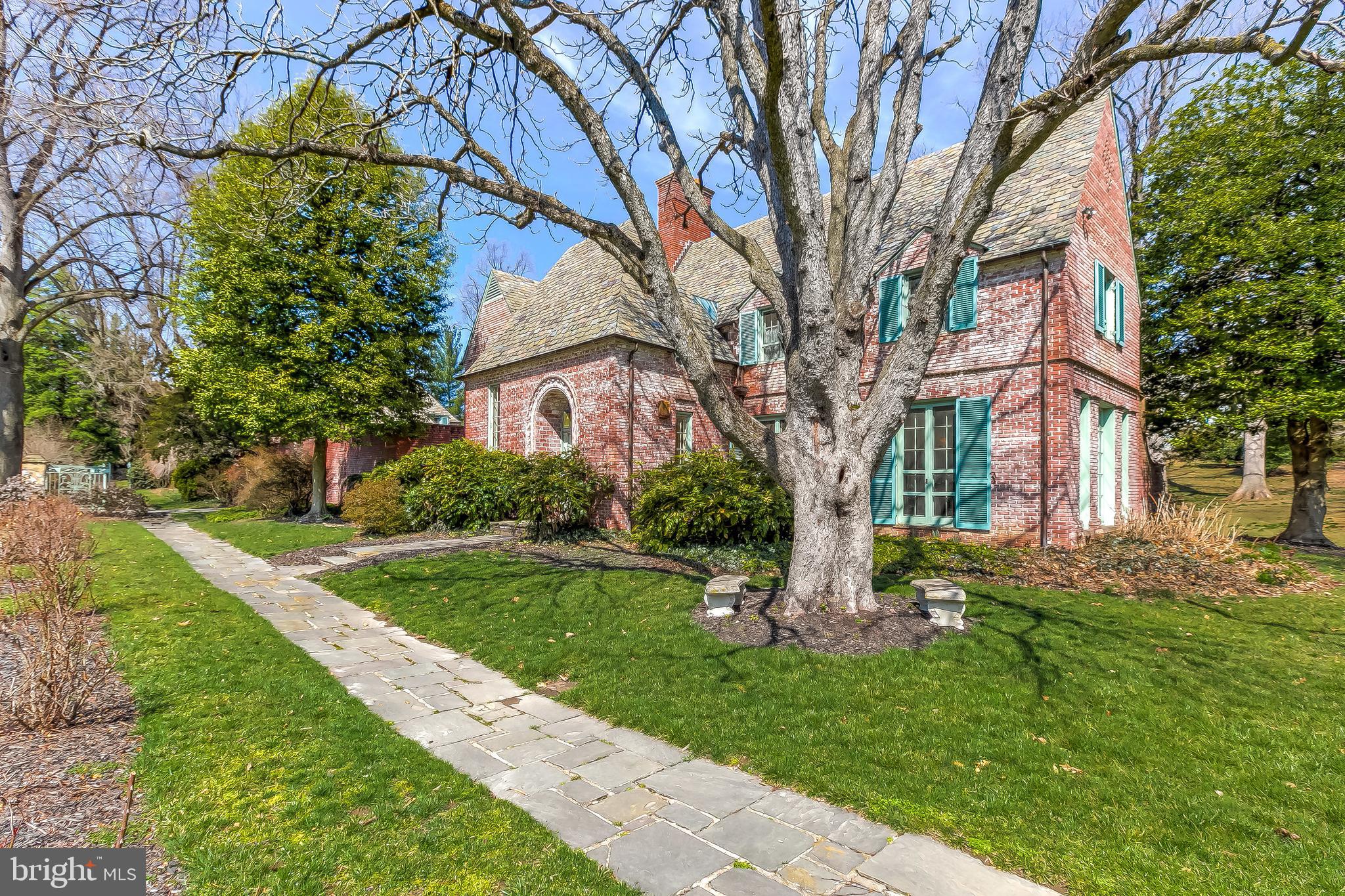 3700 Greenway Baltimore, MD 21218 - Photo 1 of 57