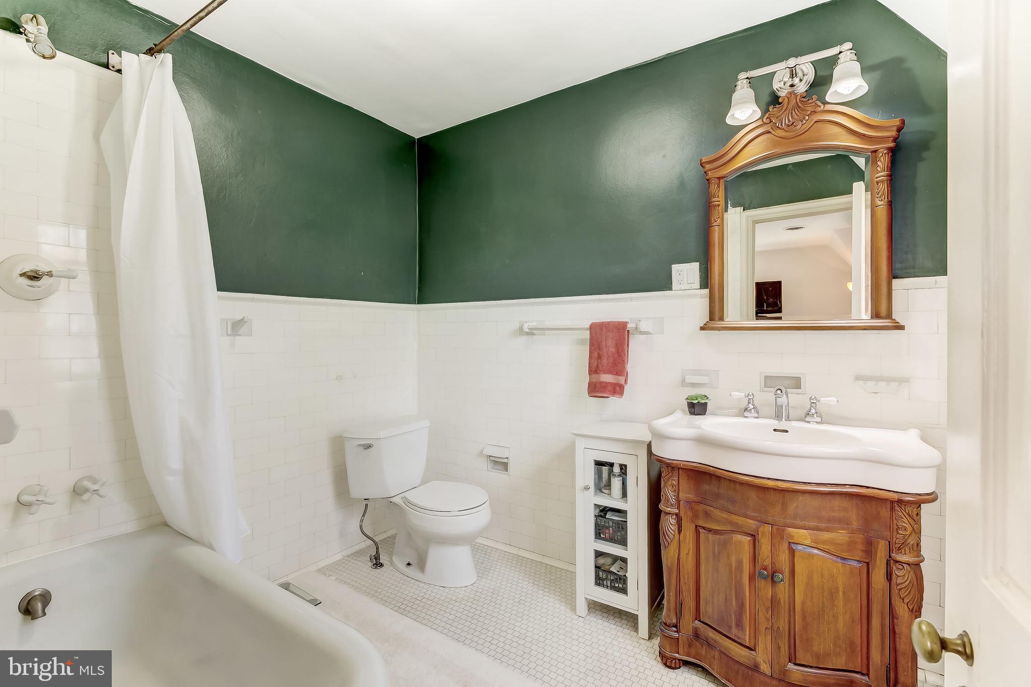 3700 Greenway Baltimore, MD 21218 - Photo 34 of 57