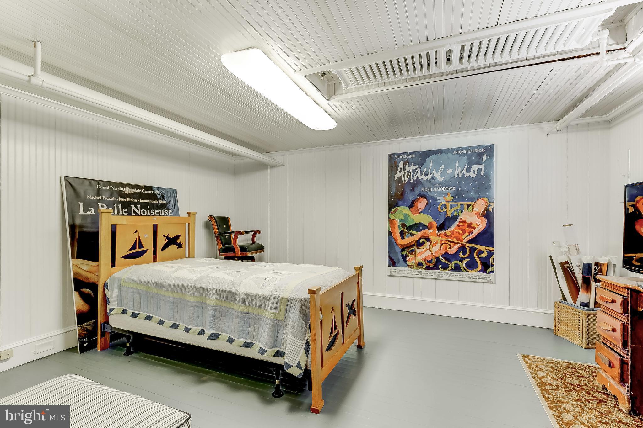 3700 Greenway Baltimore, MD 21218 - Photo 37 of 57