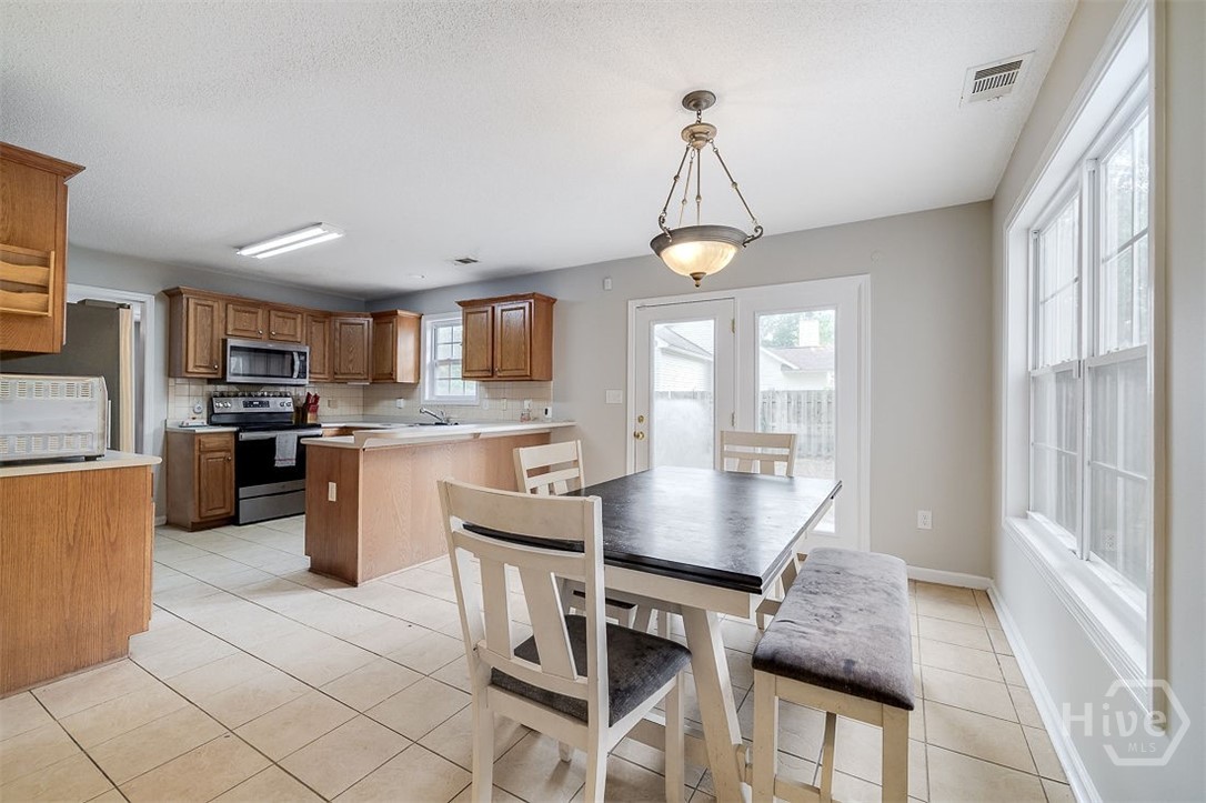 203 Haydon Court Rincon, GA 31326 - Photo 20 of 36 Photos were taken during the property’s previous listing in 2024 and may not reflect current conditions.