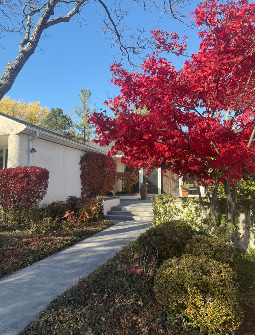 2705 Bentley Road Highland Park, IL 60035 - Photo 3 of 49