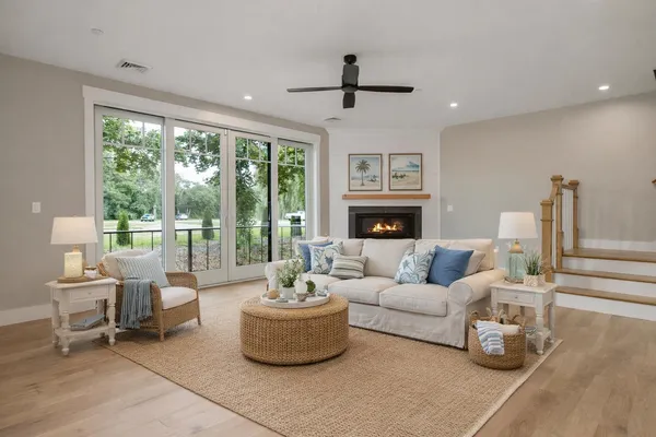 $1,250,000 | 18 Little Bay Drive, Dover, NH 03820