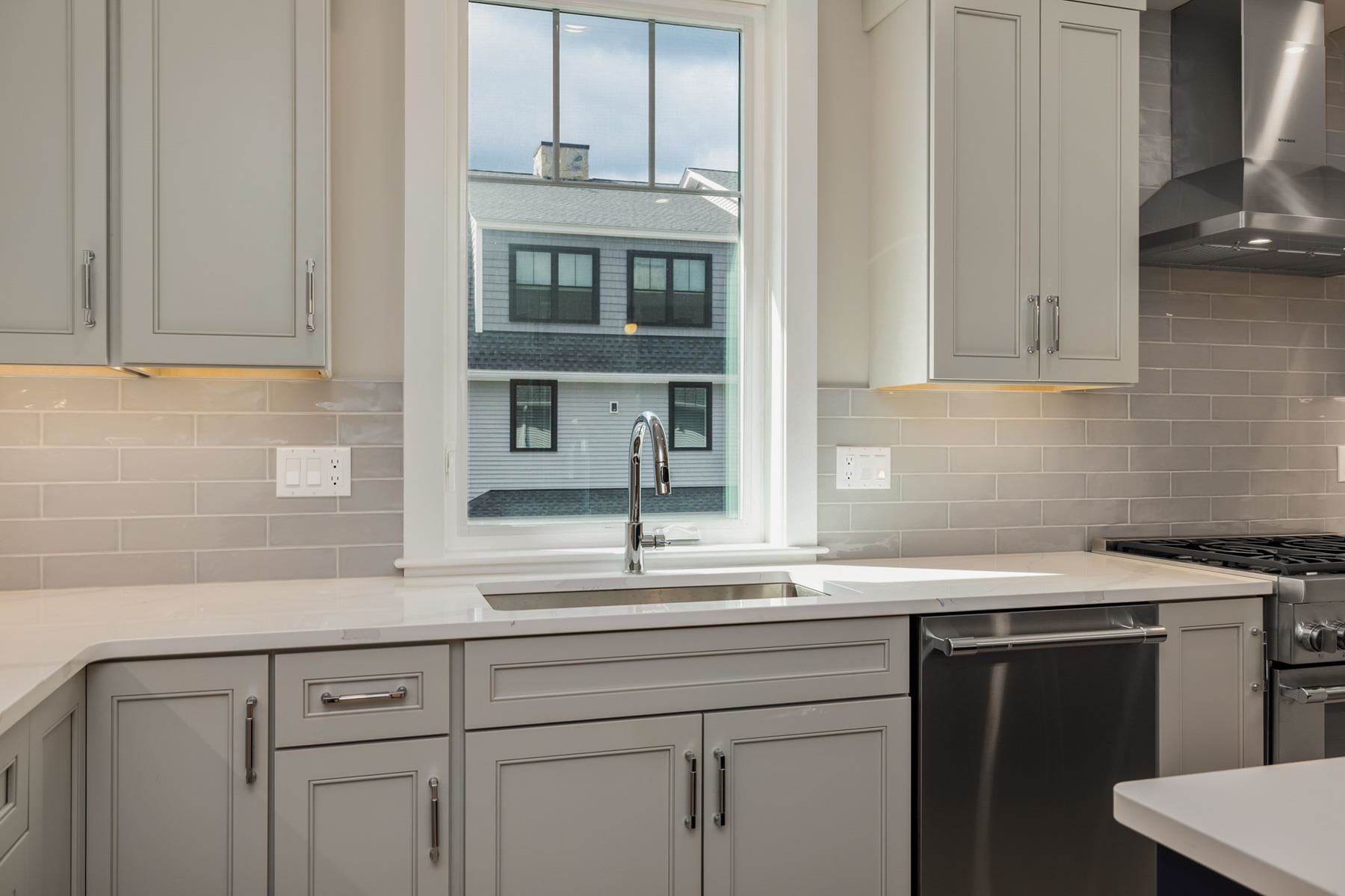 18 Little Bay Drive Dover, NH 03820 - Photo 6 of 41