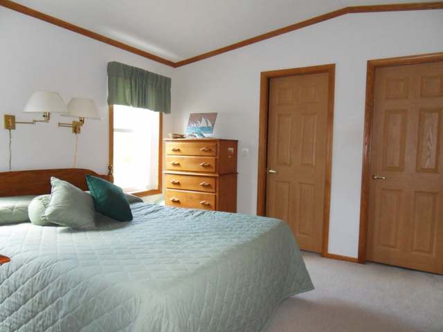 39 Edgewater Court Rhinelander, WI 54501 - Photo 5 of 12 Gallery Image 5