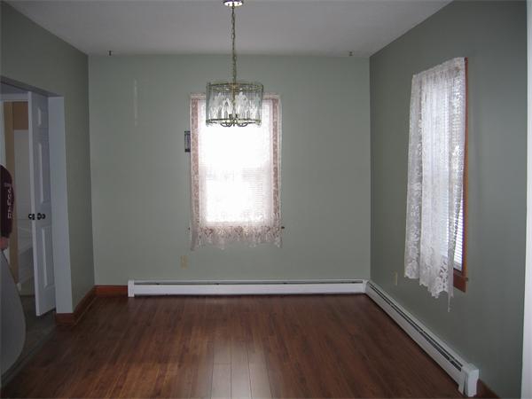 5 Ralph Avenue South Hadley, MA 01075 - Photo 4 of 16 Gallery Image 4