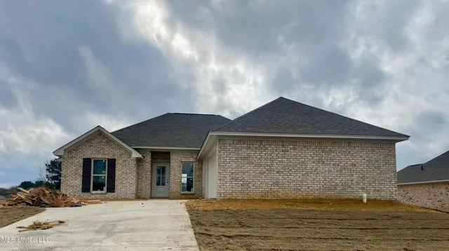 $319,999 | 569 Patrick Farms Drive, Pearl, MS 39208
