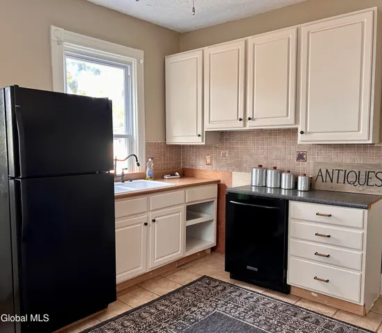 $239,000 | 12 Park View Court, Troy, NY 12180