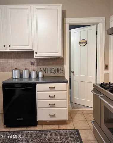 $239,000 | 12 Park View Court, Troy, NY 12180