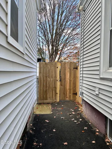 $239,000 | 12 Park View Court, Troy, NY 12180